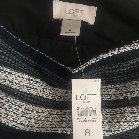 Loft Pencil Skirt - Picture 2 of 3